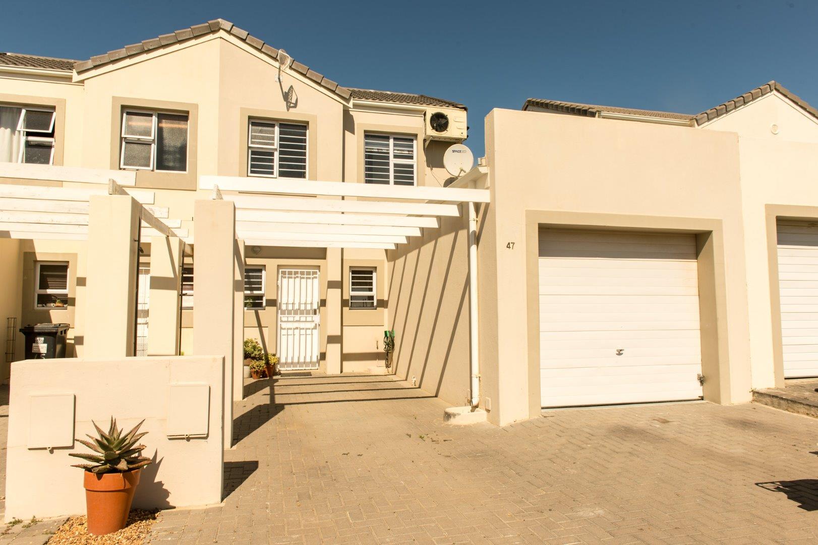 2 Bedroom Duplex for Sale - Western Cape